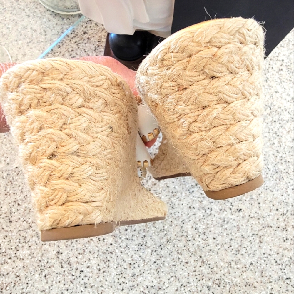 JACK ROGERS White Leather Wedge Sandals 10 - Picture 8 of 9
